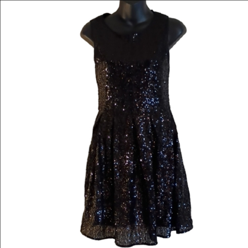 ISSI Black Sequin Mini Dress. Great For Dances, Parties, Summer. Size Small.